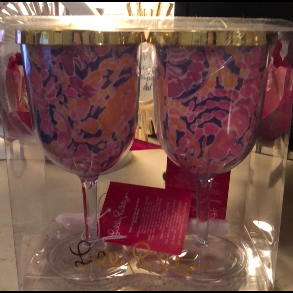 2 brand new lilly cups